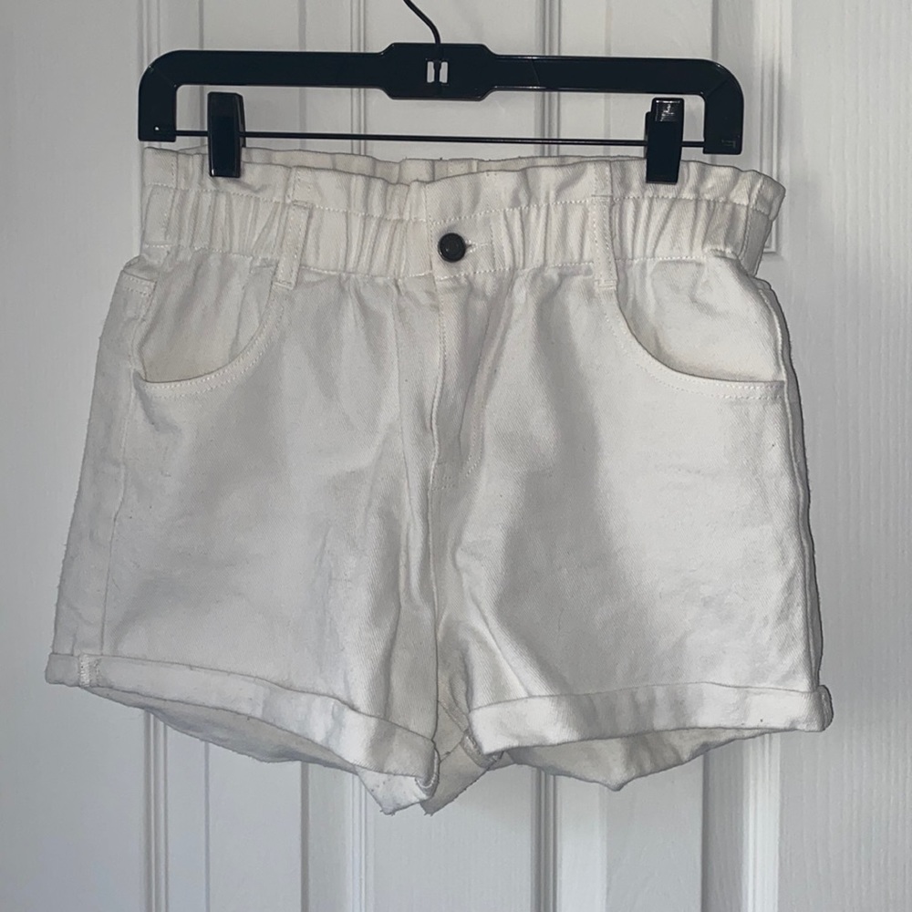 Wishlist - Paperbag Waist - White shorts - Size Medium